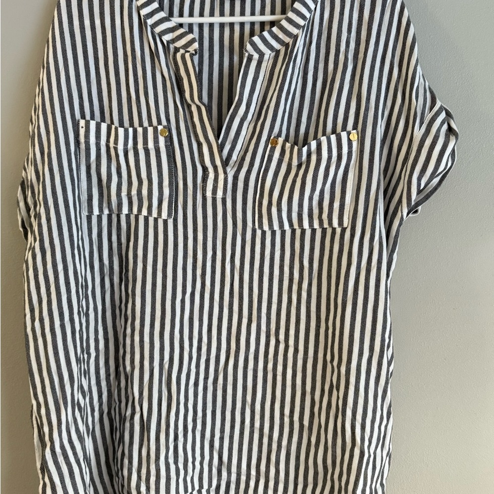 Jones New York Monochrome Striped Top - Picture 4 of 4